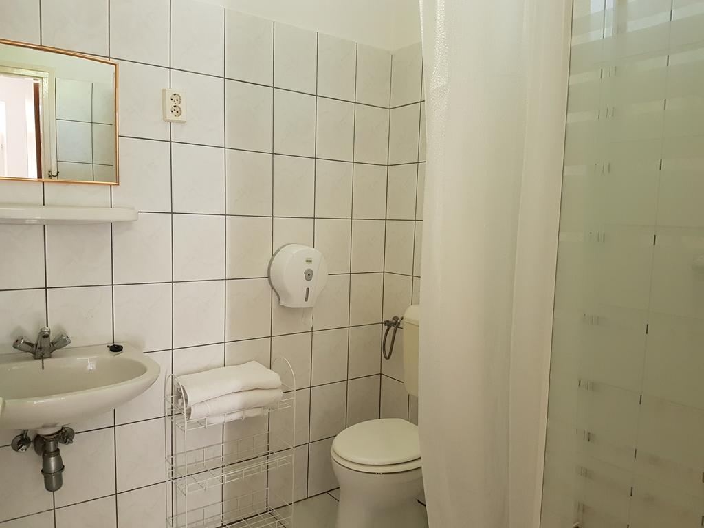 Hotel Fertodi Kuria Vendeghaz Zewnętrze zdjęcie