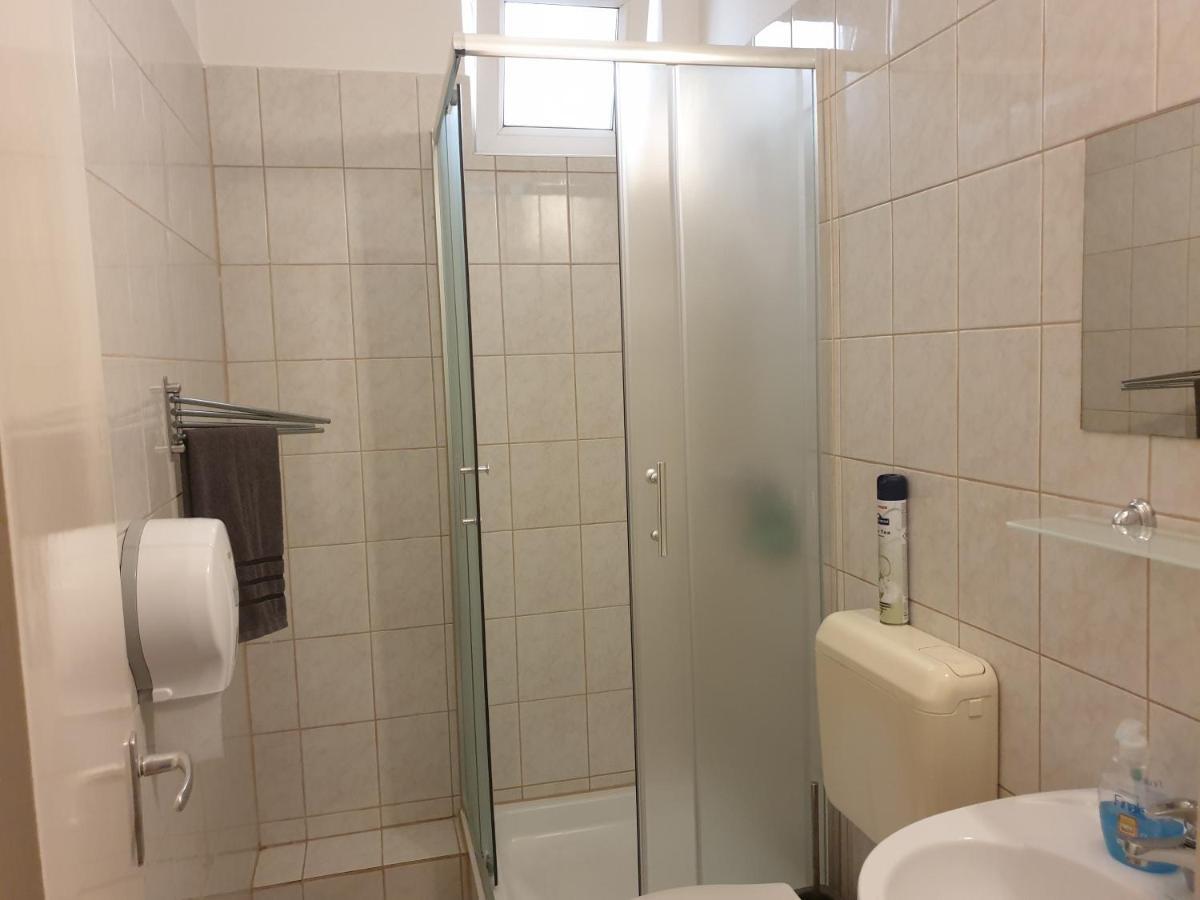 Hotel Fertodi Kuria Vendeghaz Zewnętrze zdjęcie